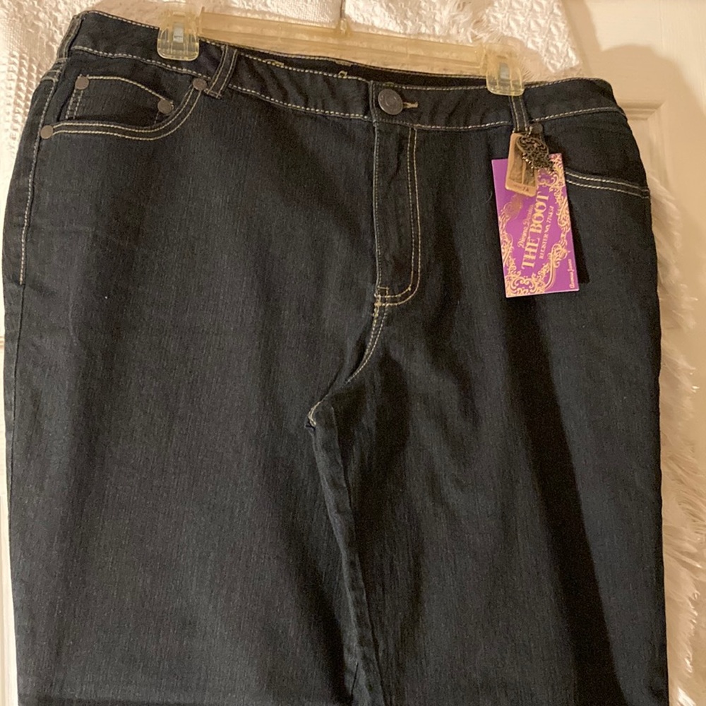 Ladies Avenue bootcut jeans size 18p